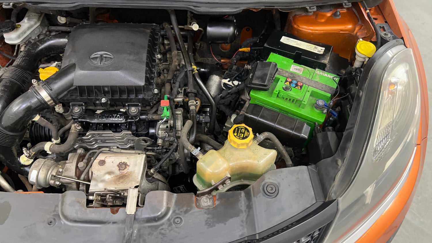 Used 2018 Tata Nexon XE Petrol Manual engine ENGINE LEFT SIDE VIEW