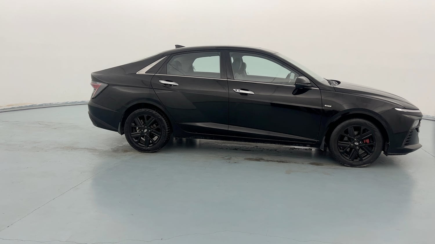 Used 2023 Hyundai Verna SX (O) 1.5 Turbo Petrol DCT Petrol Automatic exterior RIGHT SIDE VIEW
