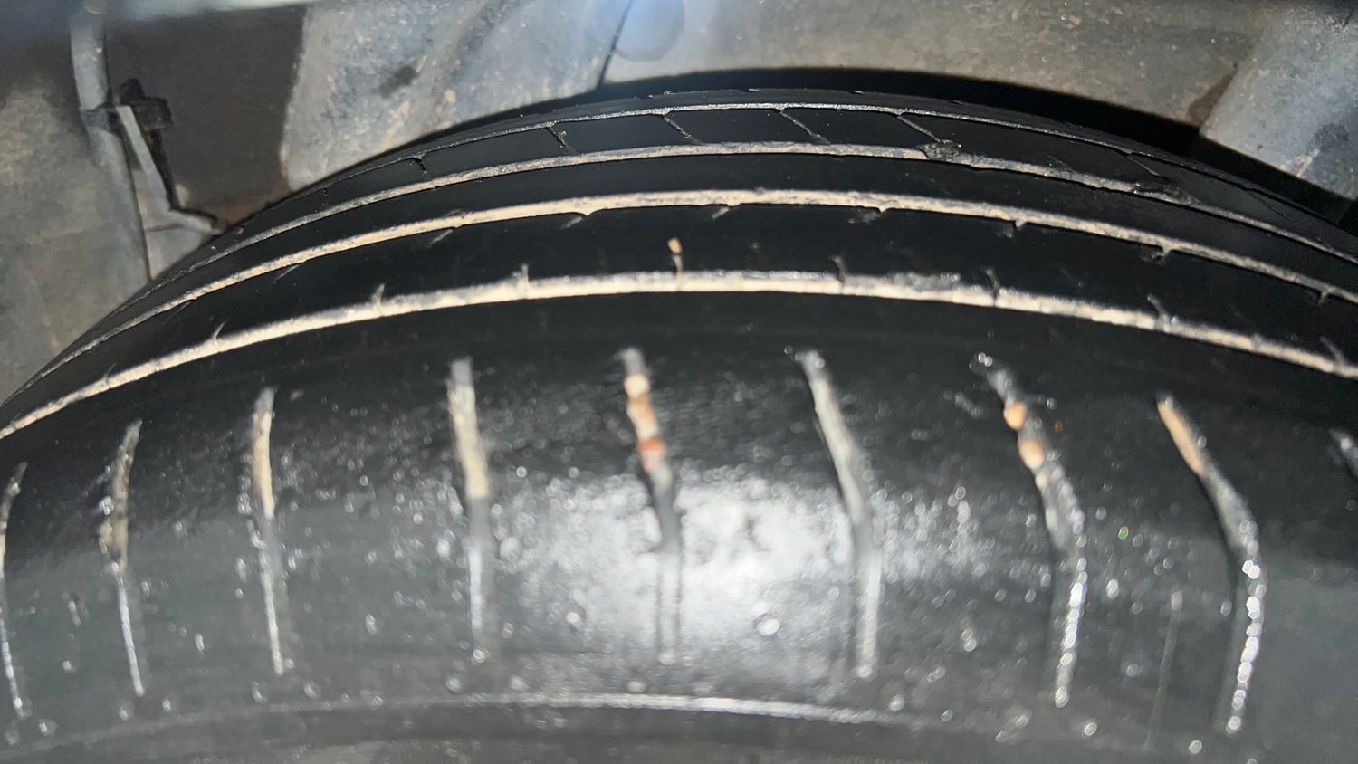 Used 2023 Hyundai Verna SX (O) 1.5 Turbo Petrol DCT Petrol Automatic tyres LEFT REAR TYRE TREAD VIEW