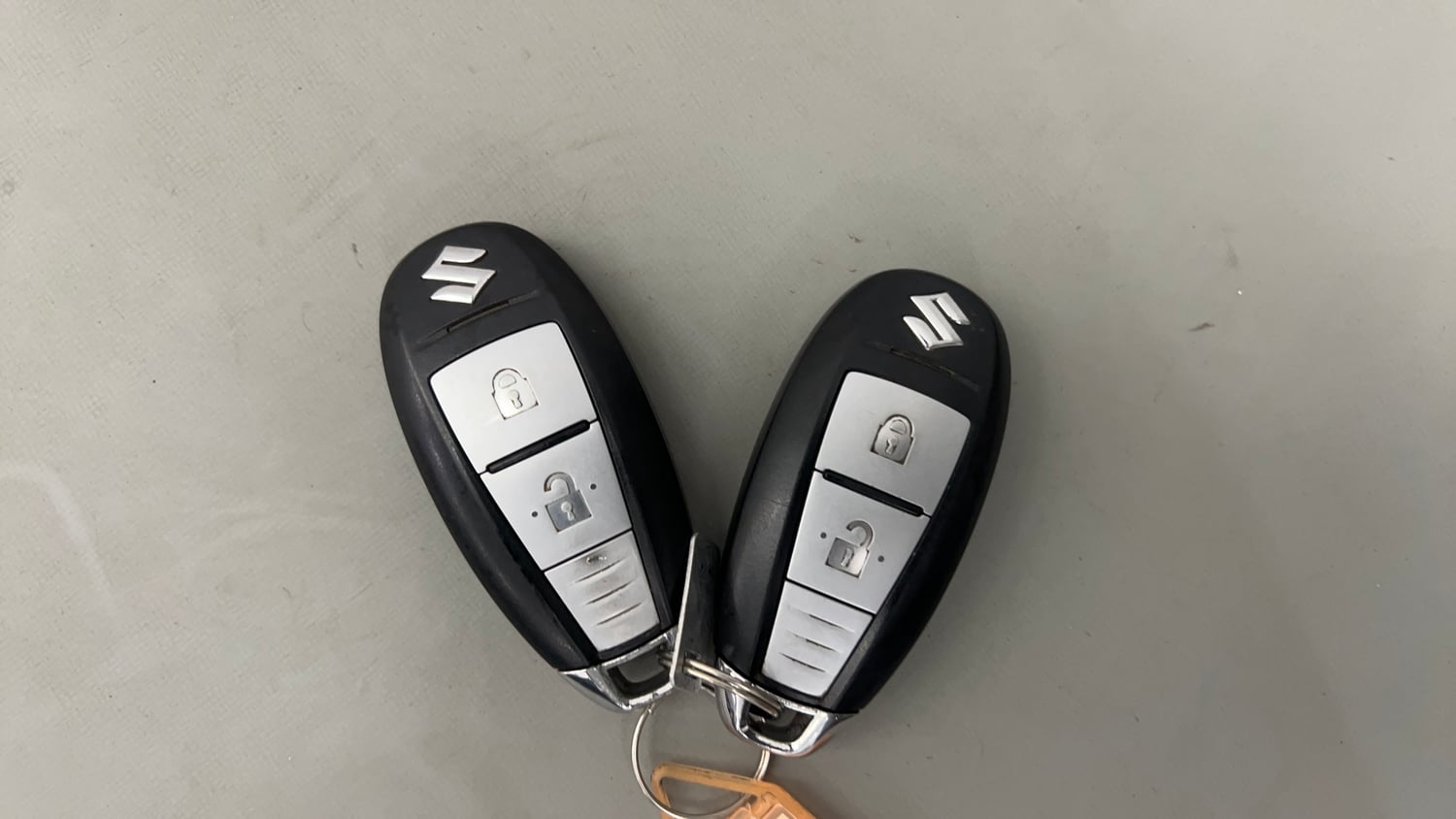 Used 2015 Maruti Suzuki S-Cross Alpha 1.6 Diesel Manual extra CAR KEY VIEW