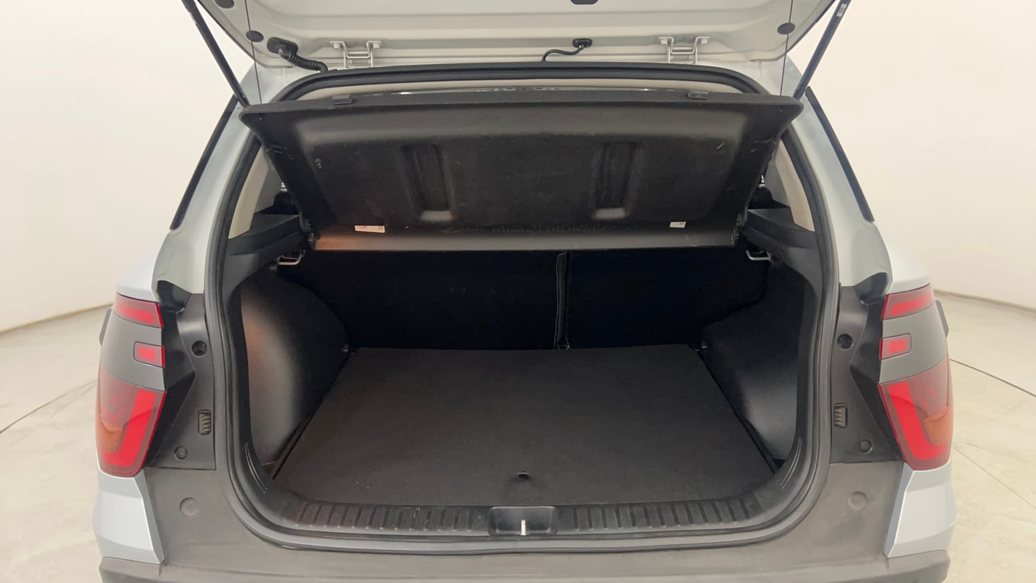 Used 2022 Hyundai Creta SX 1.5 Petrol Petrol Manual interior DICKY INSIDE VIEW