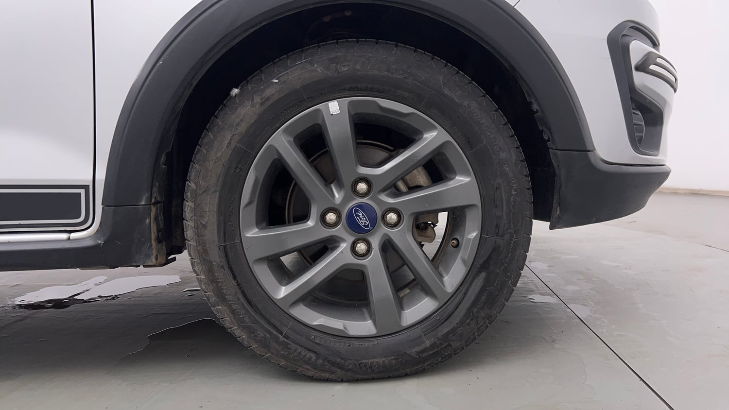 Used 2020 Ford Freestyle Titanium Plus 1.2 Ti-VCT Petrol Manual tyres RIGHT FRONT TYRE RIM VIEW