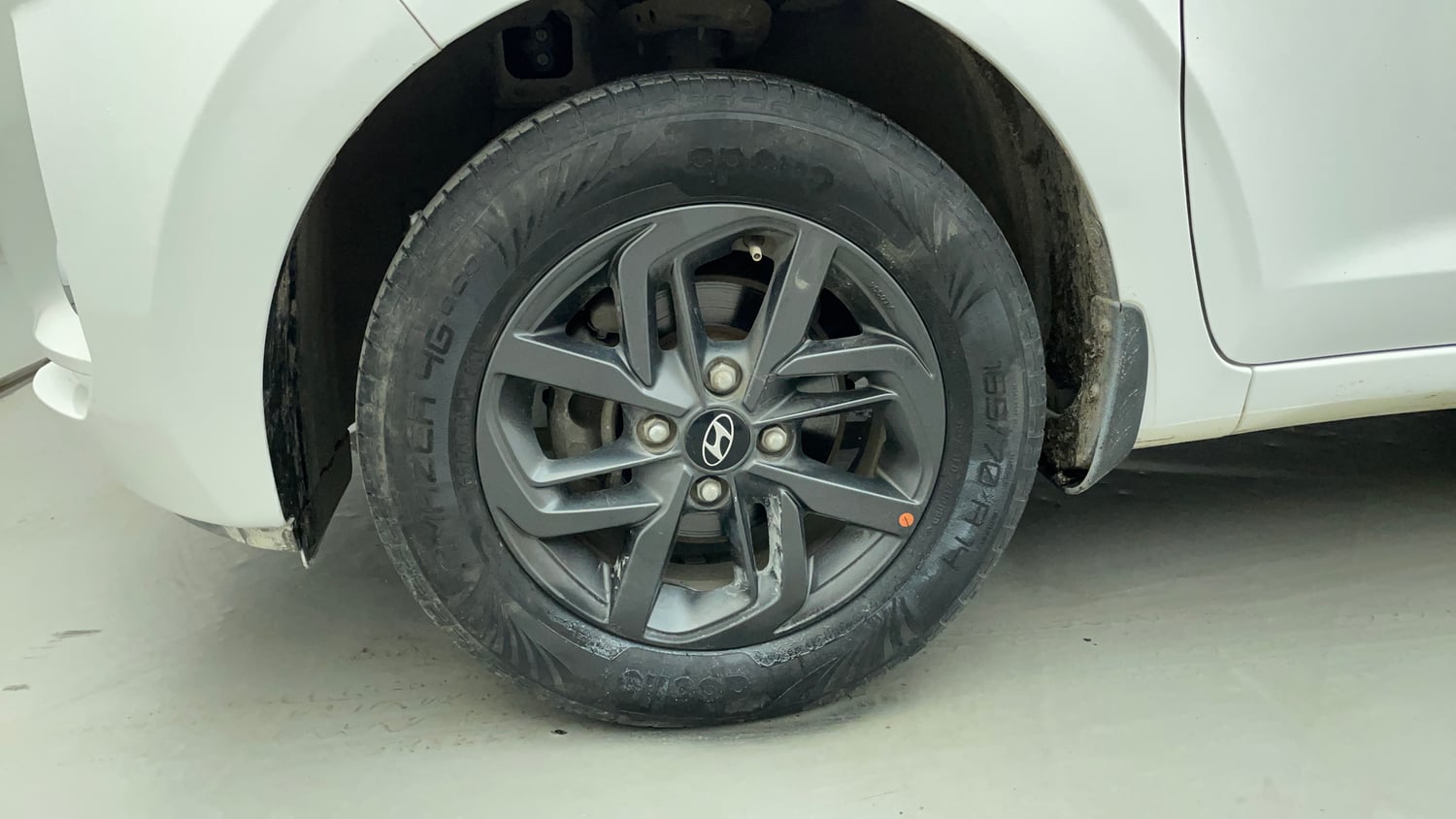 Used 2021 Hyundai Grand i10 Nios Sportz 1.2 Kappa VTVT Petrol Manual tyres LEFT FRONT TYRE RIM VIEW