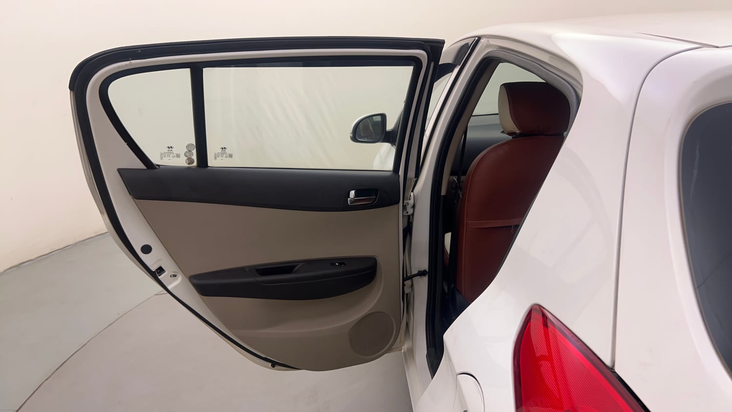 Used 2012 Hyundai i20 Sportz 1.2 Petrol Manual interior LEFT REAR DOOR OPEN VIEW