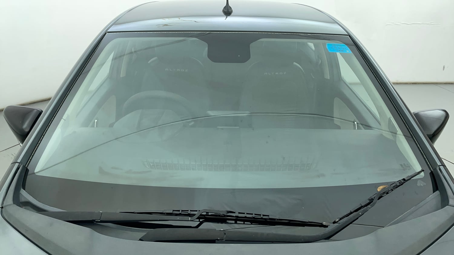 Used 2021 Tata Altroz XZ Diesel Diesel Manual exterior FRONT WINDSHIELD VIEW