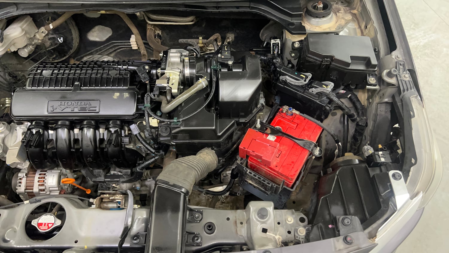 Used 2021 Honda Amaze 1.2 VX CVT Petrol Petrol Automatic engine ENGINE LEFT SIDE VIEW