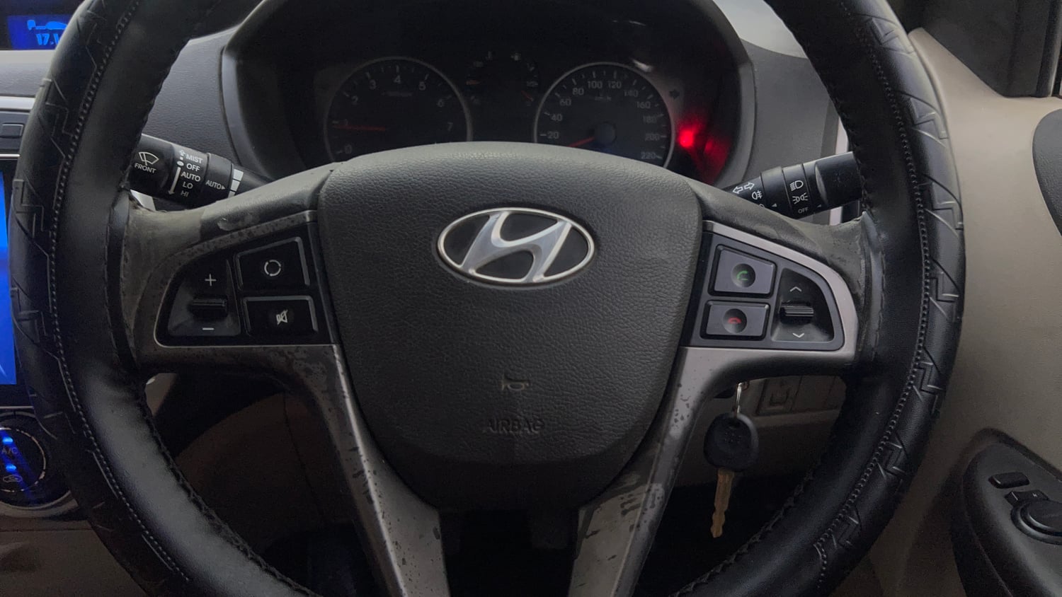 Used 2012 Hyundai i20 Sportz 1.2 Petrol Manual top_features Airbags