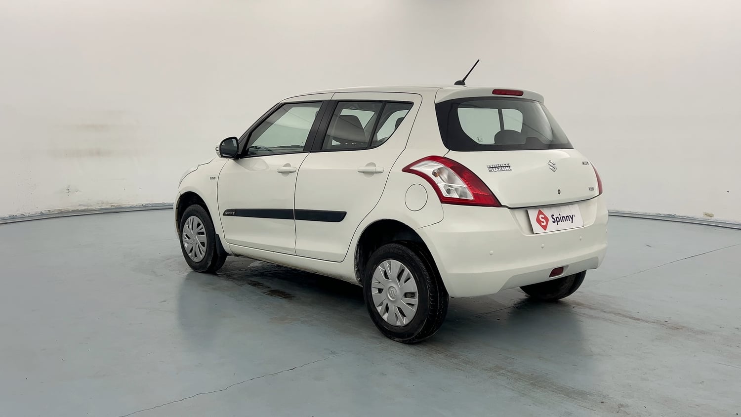 Used 2016 Maruti Suzuki Swift VDi Diesel Manual exterior LEFT REAR CORNER VIEW