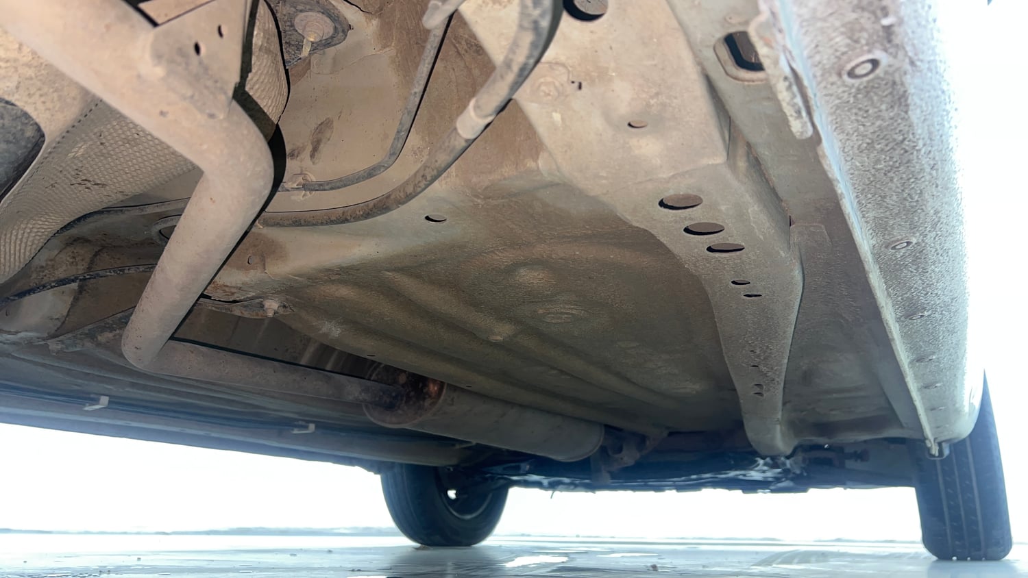 Used 2022 Maruti Suzuki Ignis Sigma 1.2 MT Petrol Manual extra REAR RIGHT UNDERBODY VIEW