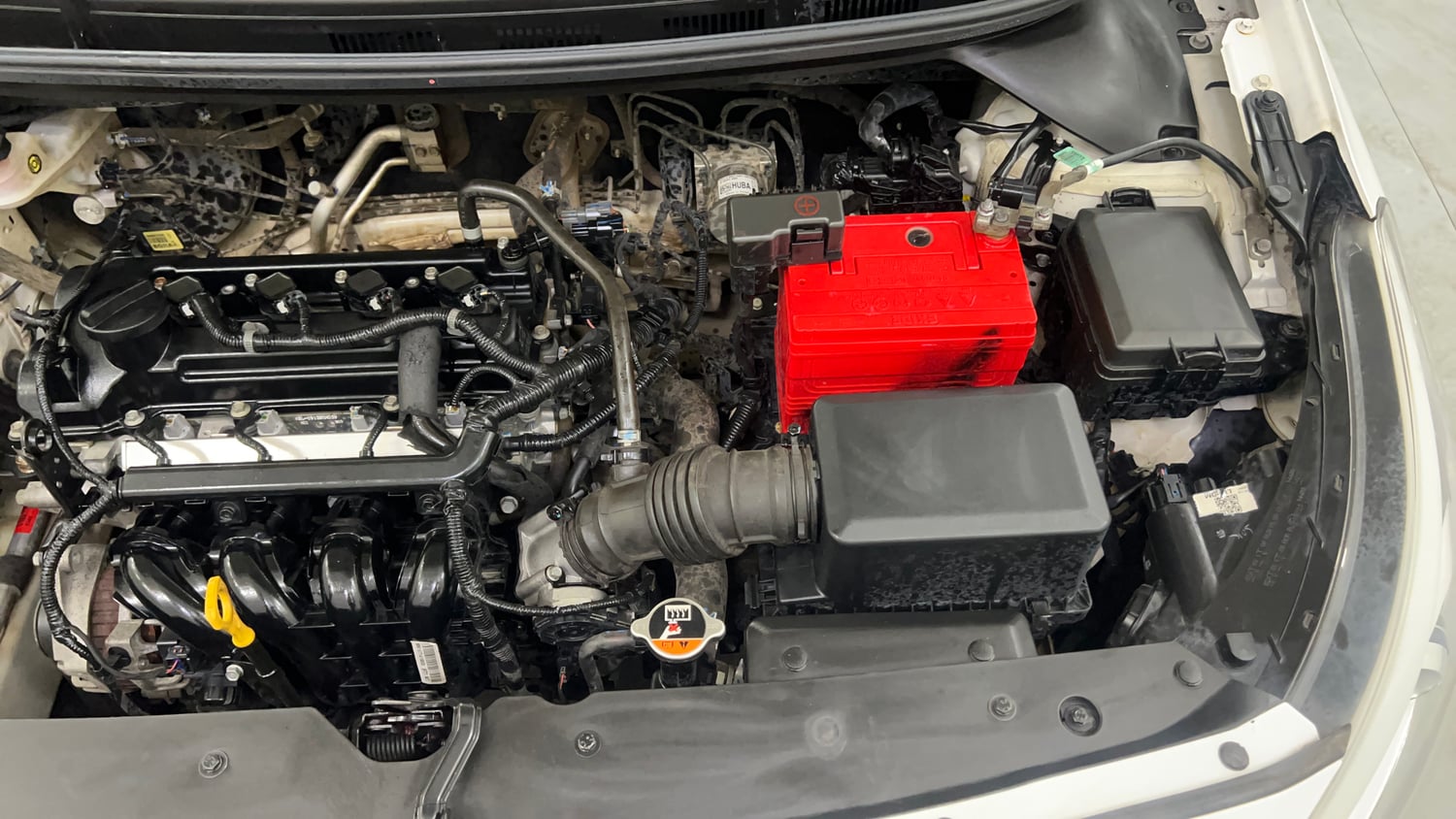 Used 2020 Hyundai Elite i20 Asta 1.2 (O) Petrol Manual engine ENGINE LEFT SIDE VIEW