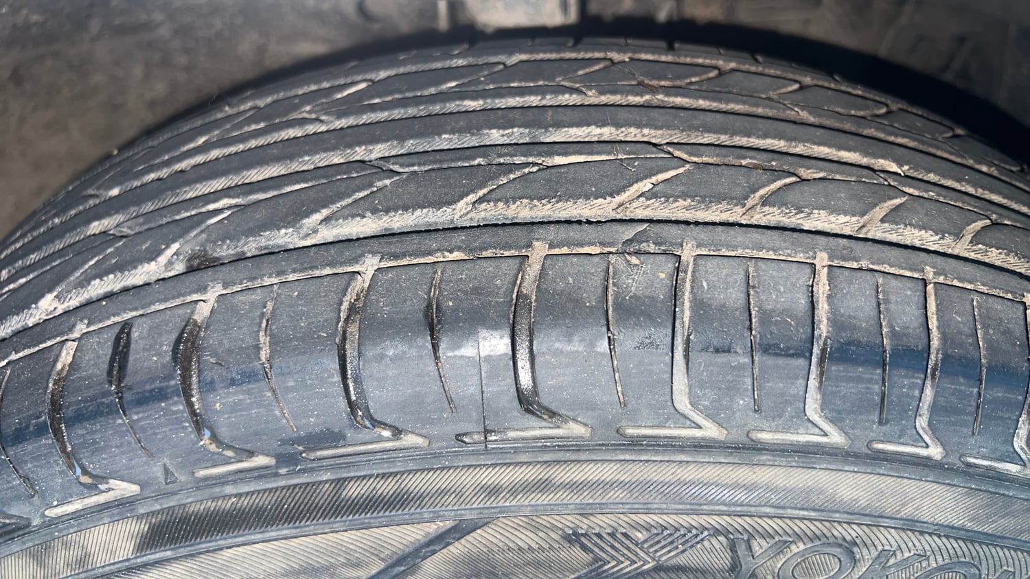 Used 2012 Maruti Suzuki Swift Dzire Automatic Petrol Automatic tyres RIGHT FRONT TYRE TREAD VIEW