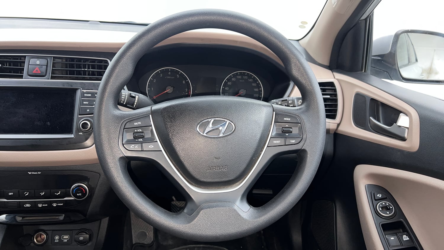 Used 2018 Hyundai Elite i20 Asta 1.2 Petrol Manual interior STEERING VIEW