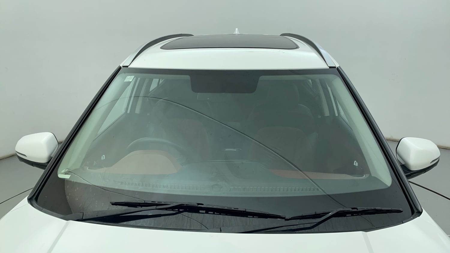 Used 2022 Hyundai Alcazar Signature 6 STR 2.0 Petrol Petrol Manual exterior FRONT WINDSHIELD VIEW