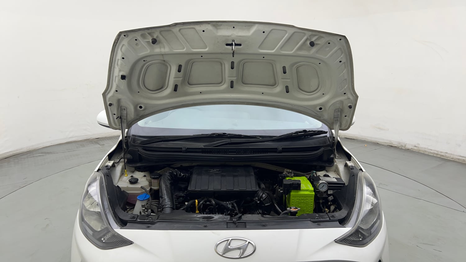 Used 2021 Hyundai Aura S 1.2 CNG Cng Manual engine ENGINE & BONNET OPEN FRONT VIEW