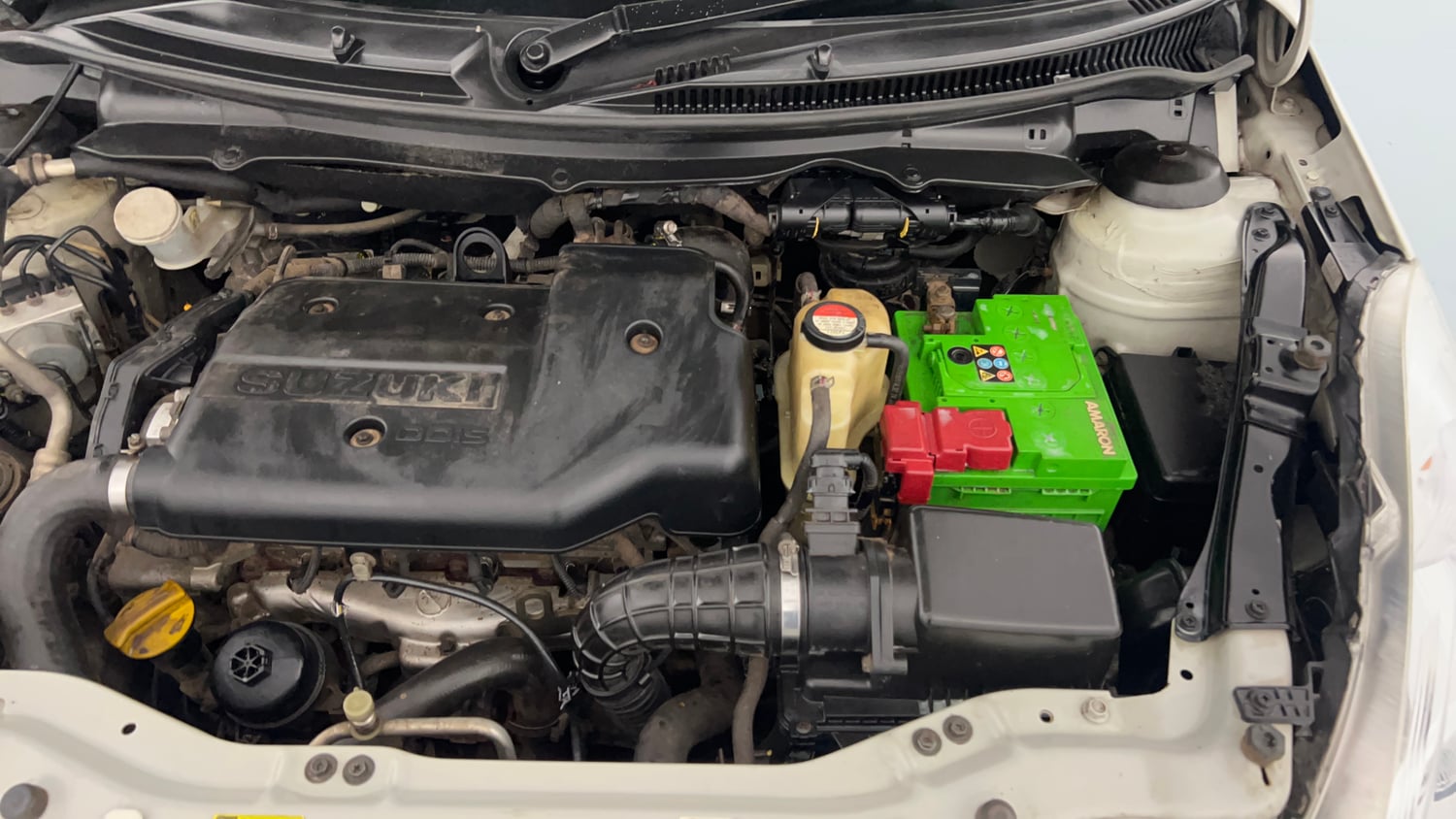 Used 2016 Maruti Suzuki Swift VDi Diesel Manual engine ENGINE LEFT SIDE VIEW