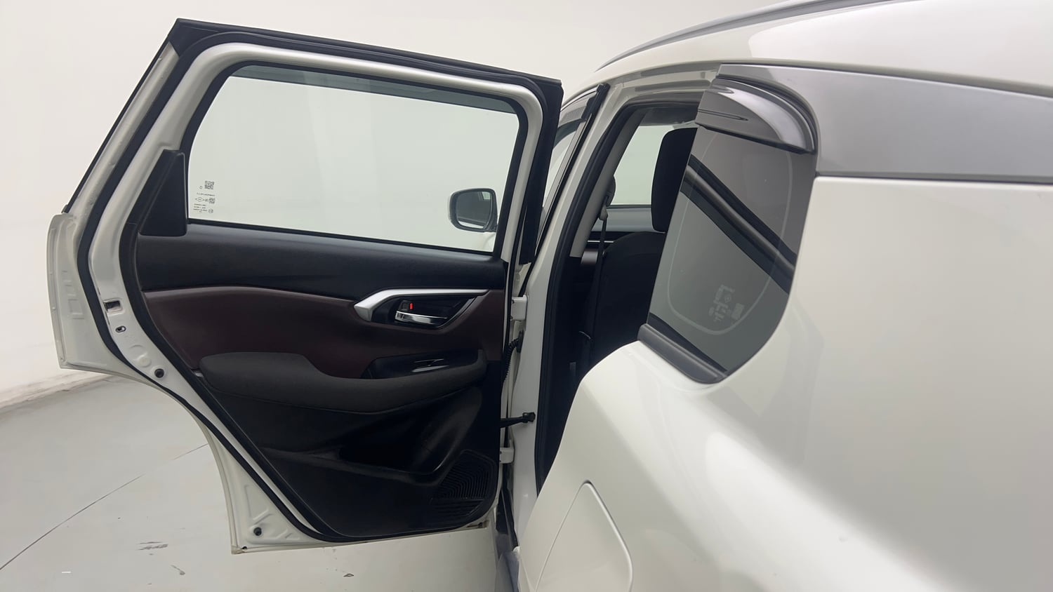 Used 2025 Maruti Suzuki Grand Vitara Delta Smart Hybrid Petrol Manual interior LEFT REAR DOOR OPEN VIEW