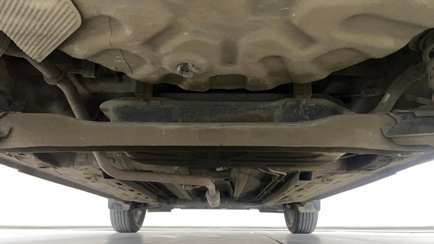 Used 2023 Nissan Magnite XV Premium Petrol Manual extra REAR UNDERBODY VIEW (TAKEN FROM REAR)