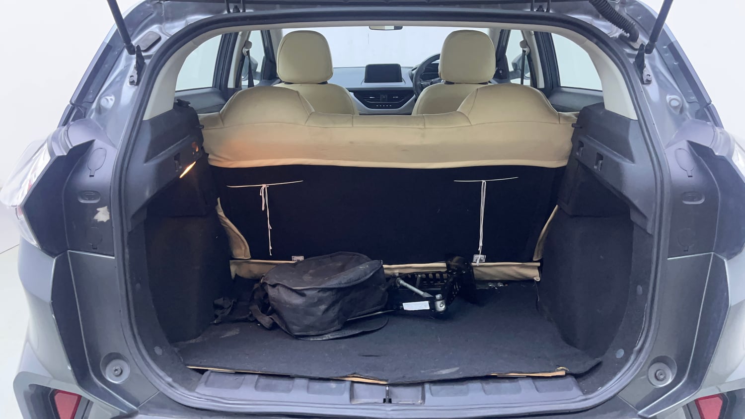 Used 2022 Tata Nexon XM Plus (S) Petrol Manual interior DICKY INSIDE VIEW