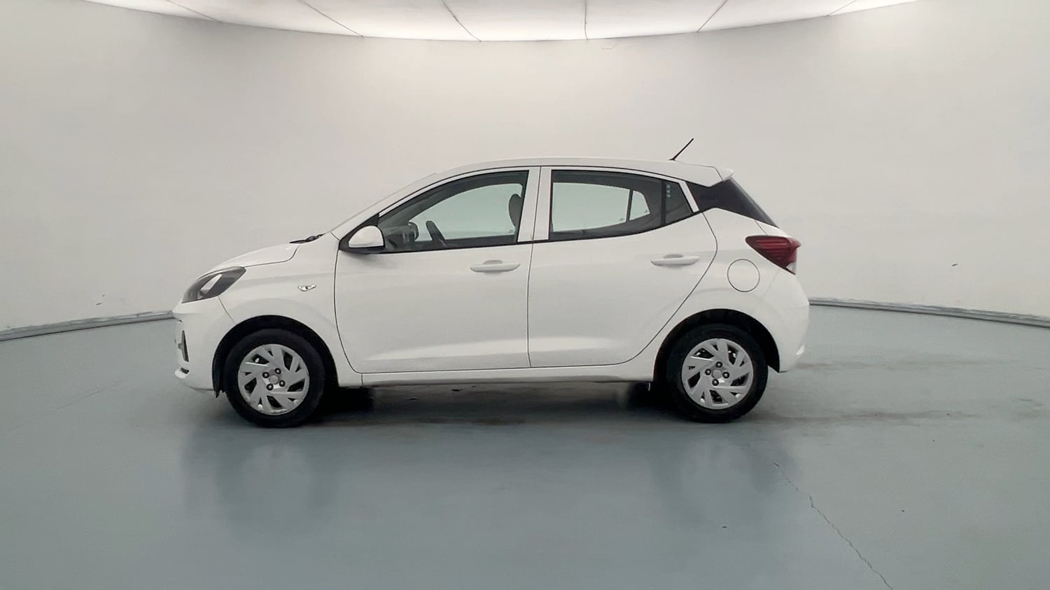 Used 2023 Hyundai Grand i10 Nios Magna 1.2 Kappa VTVT Petrol Manual exterior LEFT SIDE VIEW