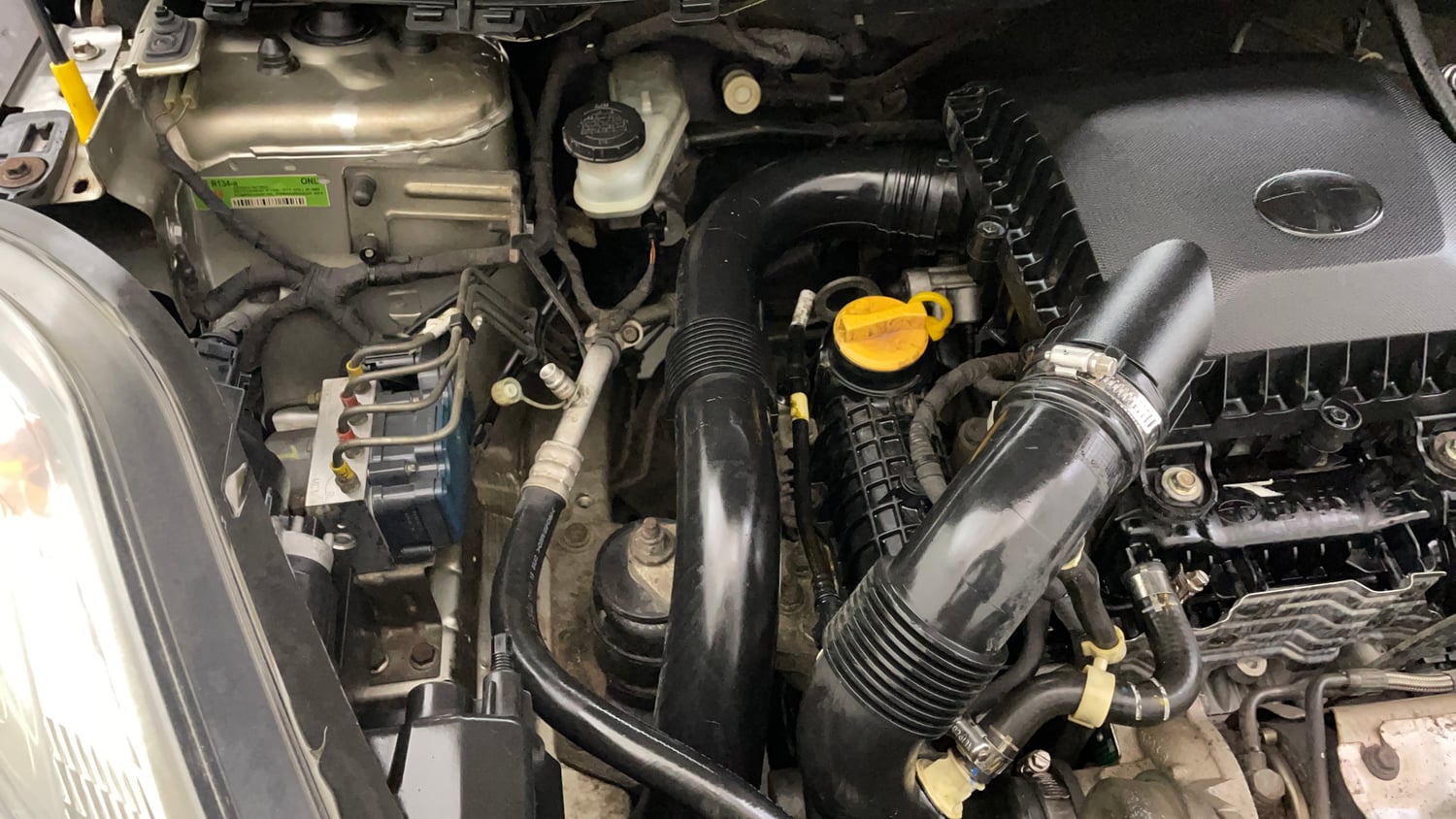 Used 2019 Tata Nexon XZ Plus Petrol Manual engine ENGINE RIGHT SIDE VIEW