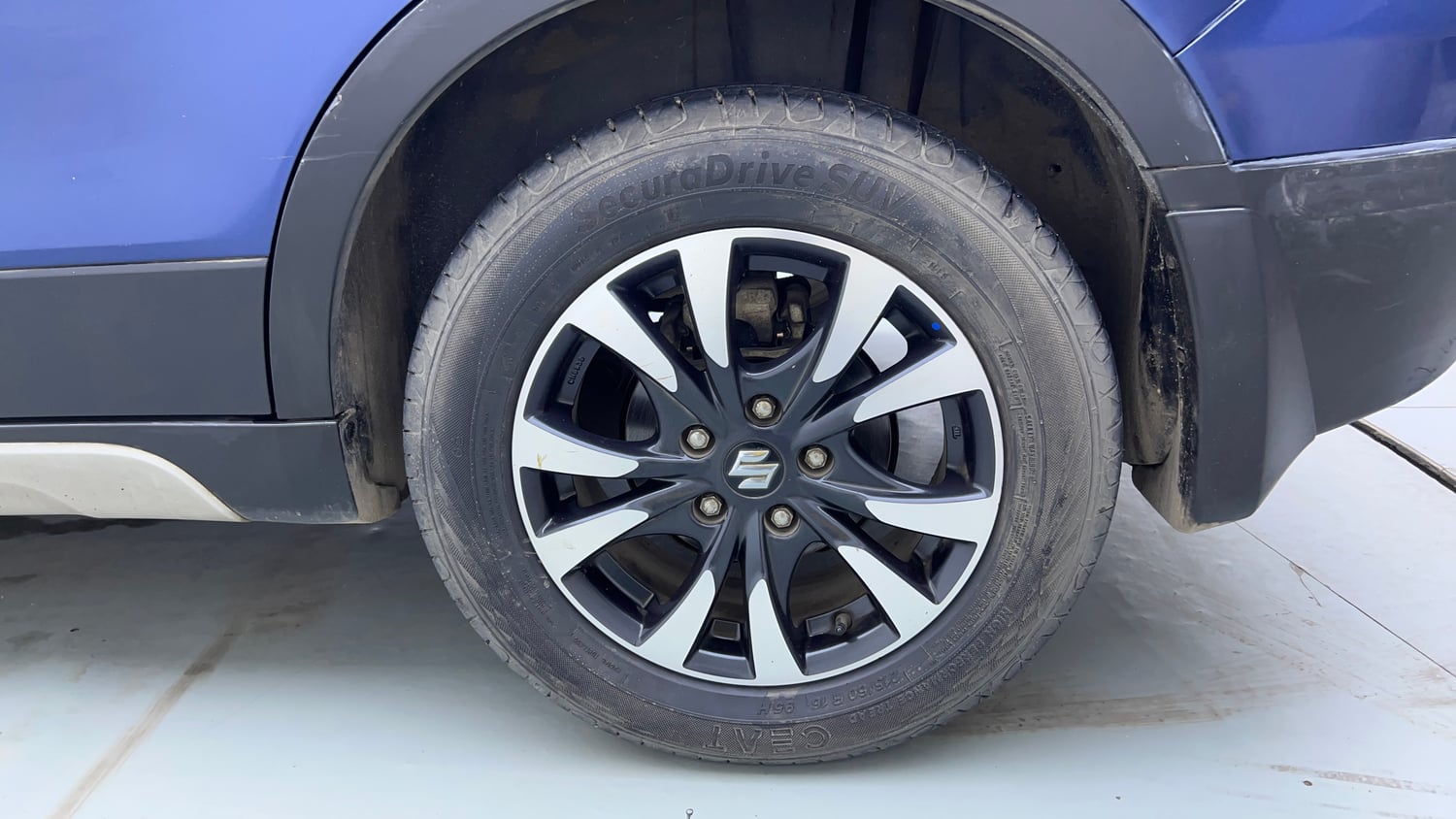 Used 2018 Maruti Suzuki S-Cross Zeta 1.3 Diesel Manual tyres LEFT REAR TYRE RIM VIEW
