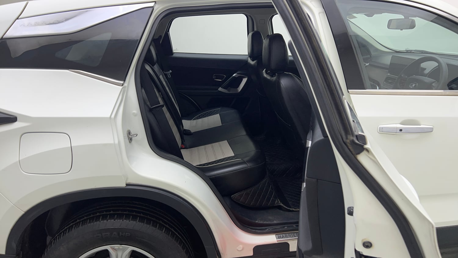 Used 2023 Tata Harrier XT Plus Diesel Manual interior RIGHT SIDE REAR DOOR CABIN VIEW