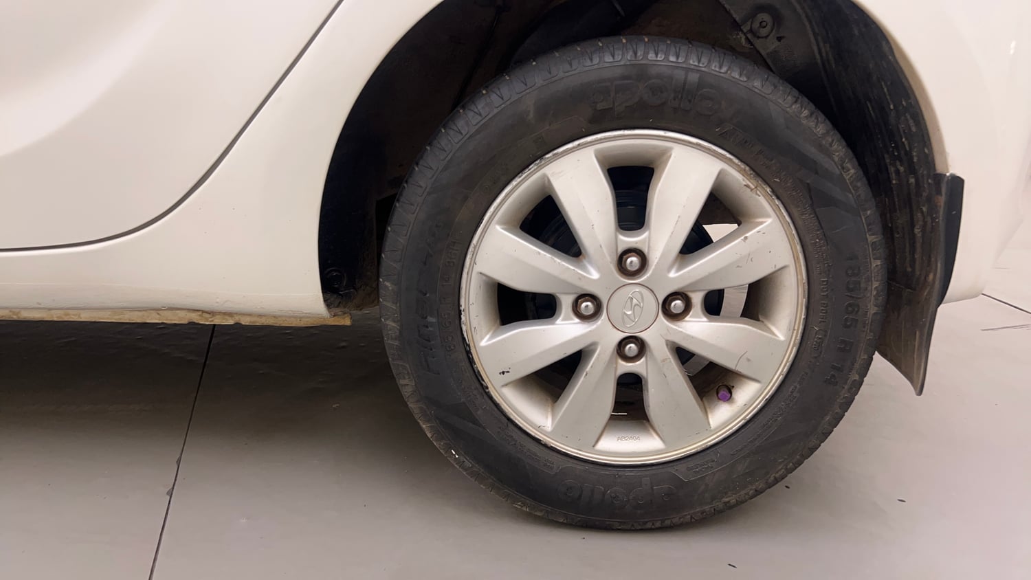 Used 2012 Hyundai i20 Sportz 1.2 Petrol Manual tyres LEFT REAR TYRE RIM VIEW