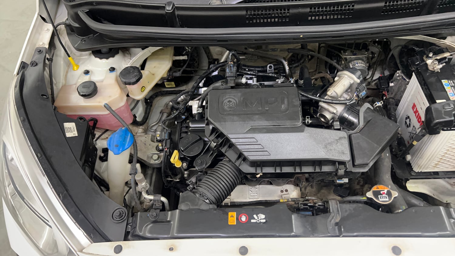 Used 2021 Hyundai Santro Asta Petrol Manual engine ENGINE RIGHT SIDE VIEW