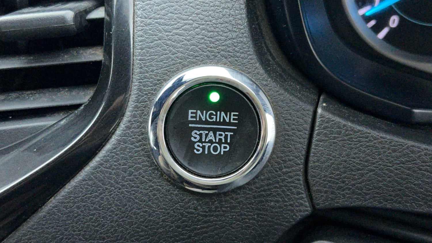 Used 2020 Ford Freestyle Titanium Plus 1.2 Ti-VCT Petrol Manual top_features Keyless start