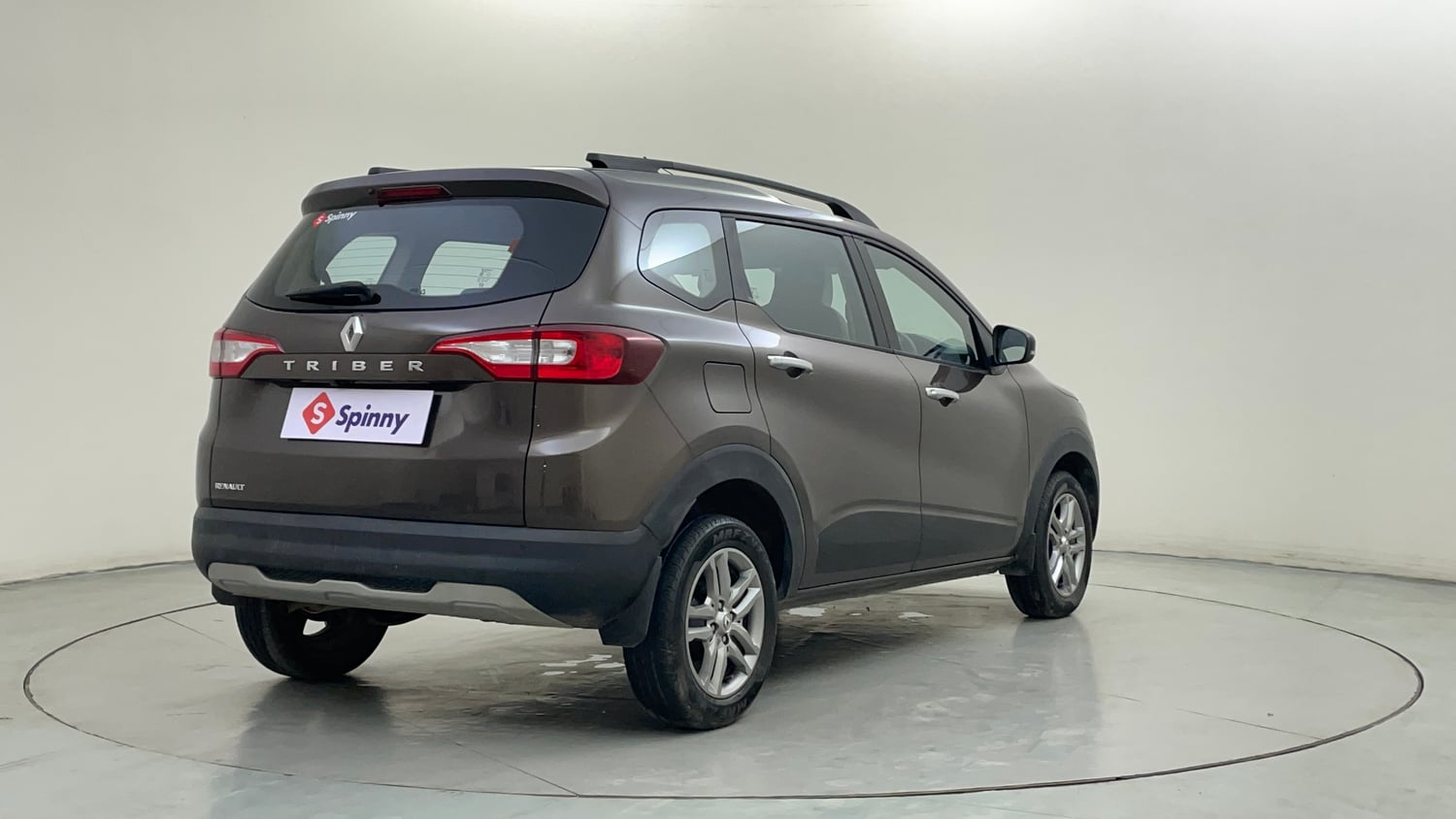 Used 2023 Renault Triber RXZ EASY-R AMT Petrol Automatic exterior RIGHT REAR CORNER VIEW