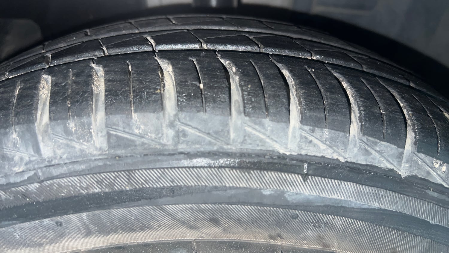 Used 2021 Datsun Redi-GO A Petrol Manual tyres RIGHT FRONT TYRE TREAD VIEW