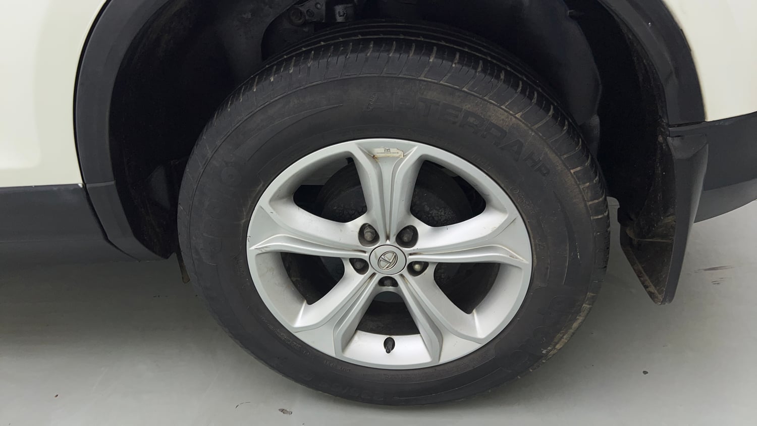 Used 2023 Tata Harrier XT Plus Diesel Manual tyres LEFT REAR TYRE RIM VIEW