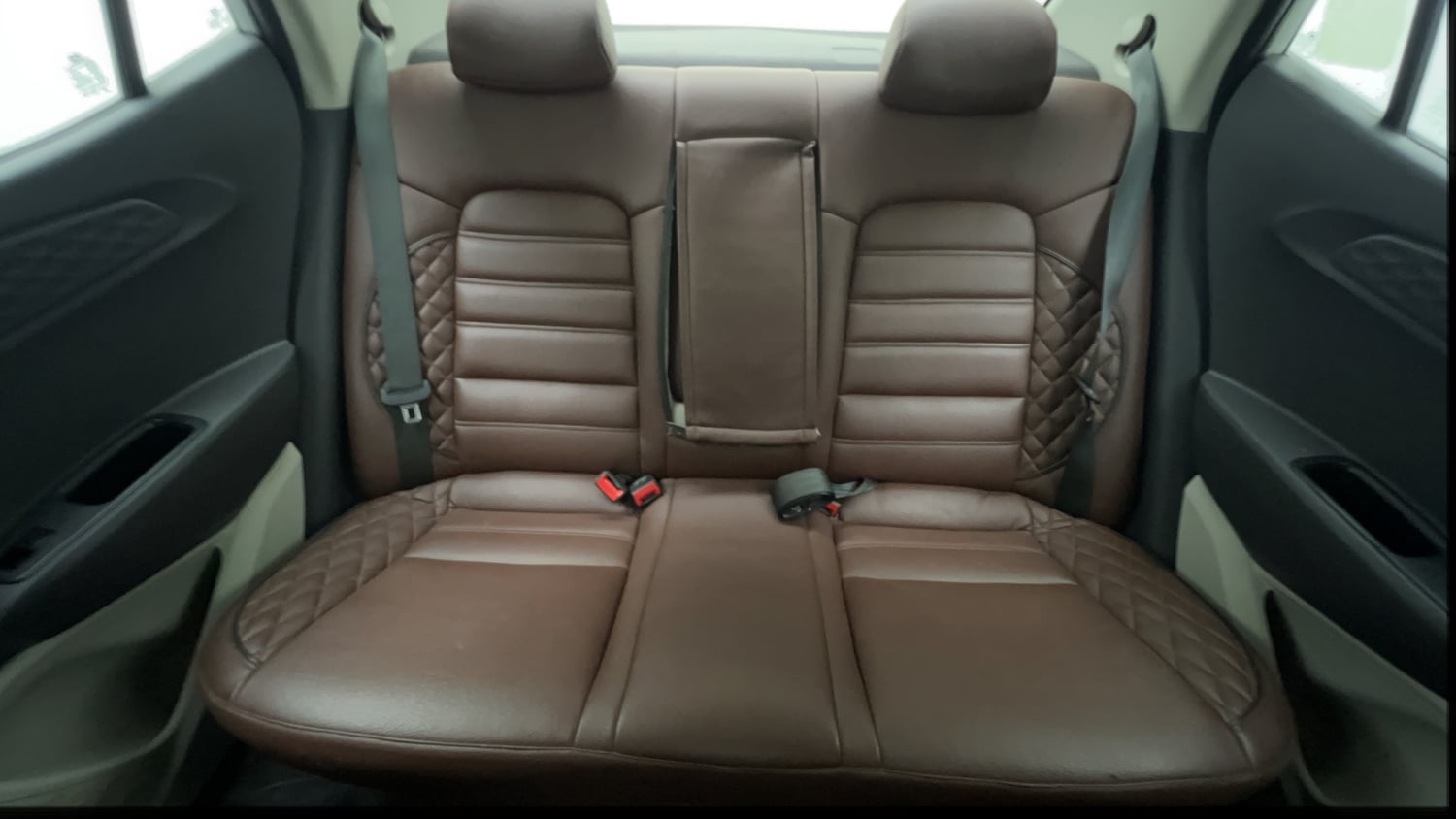 Used 2021 Hyundai Aura S 1.2 CNG Cng Manual interior REAR SEAT CONDITION VIEW