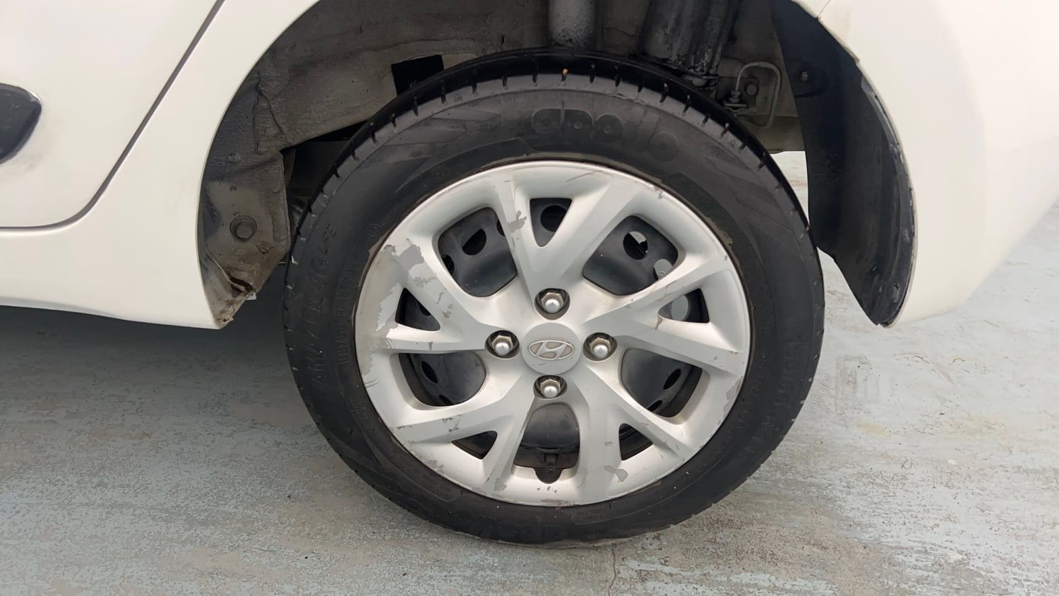 Used 2018 Hyundai Grand i10 Sportz (O) U2 1.2 CRDi Diesel Manual tyres LEFT REAR TYRE RIM VIEW