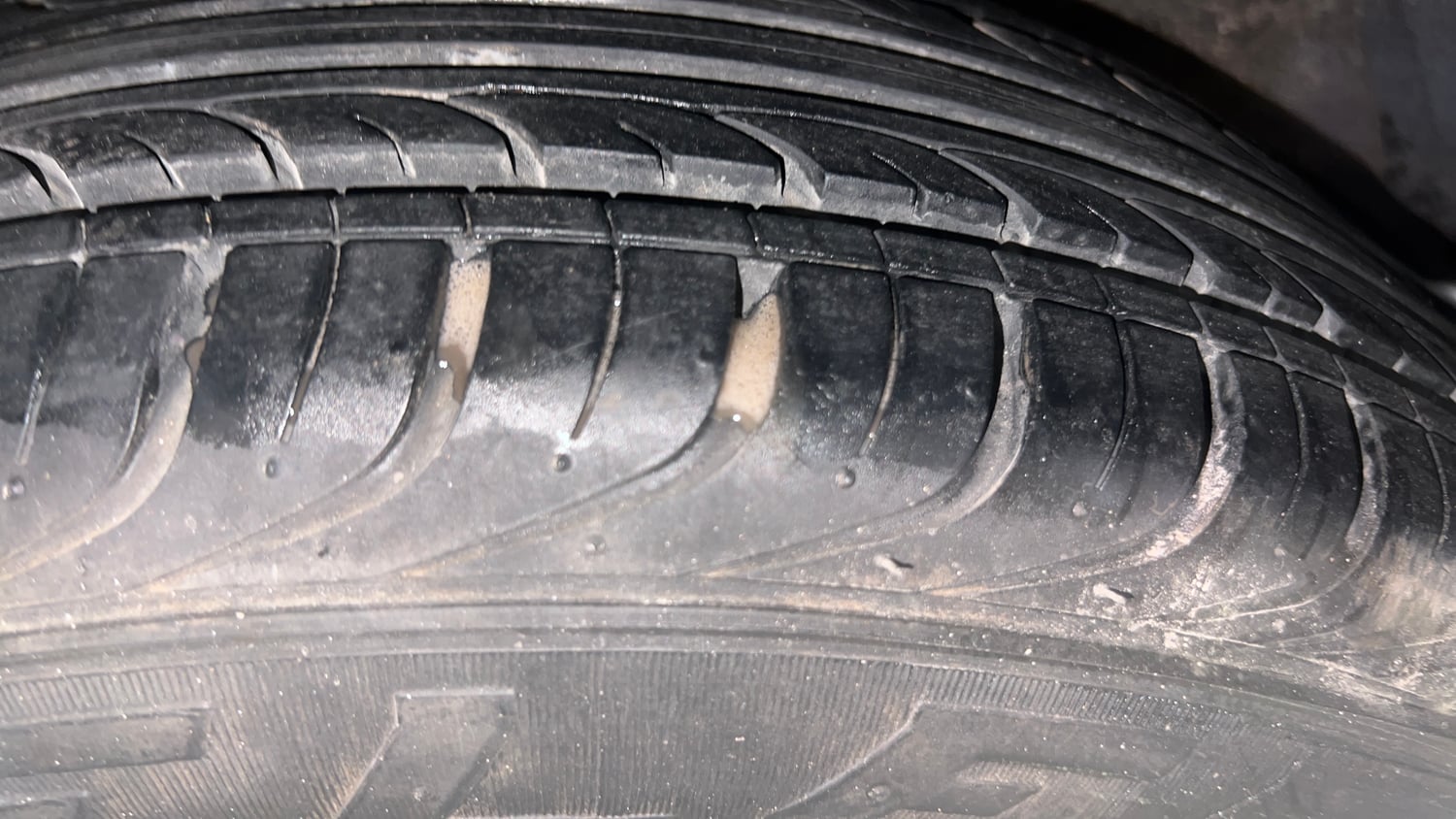 Used 2013 Hyundai i20 Era 1.2 Petrol Manual tyres LEFT REAR TYRE TREAD VIEW