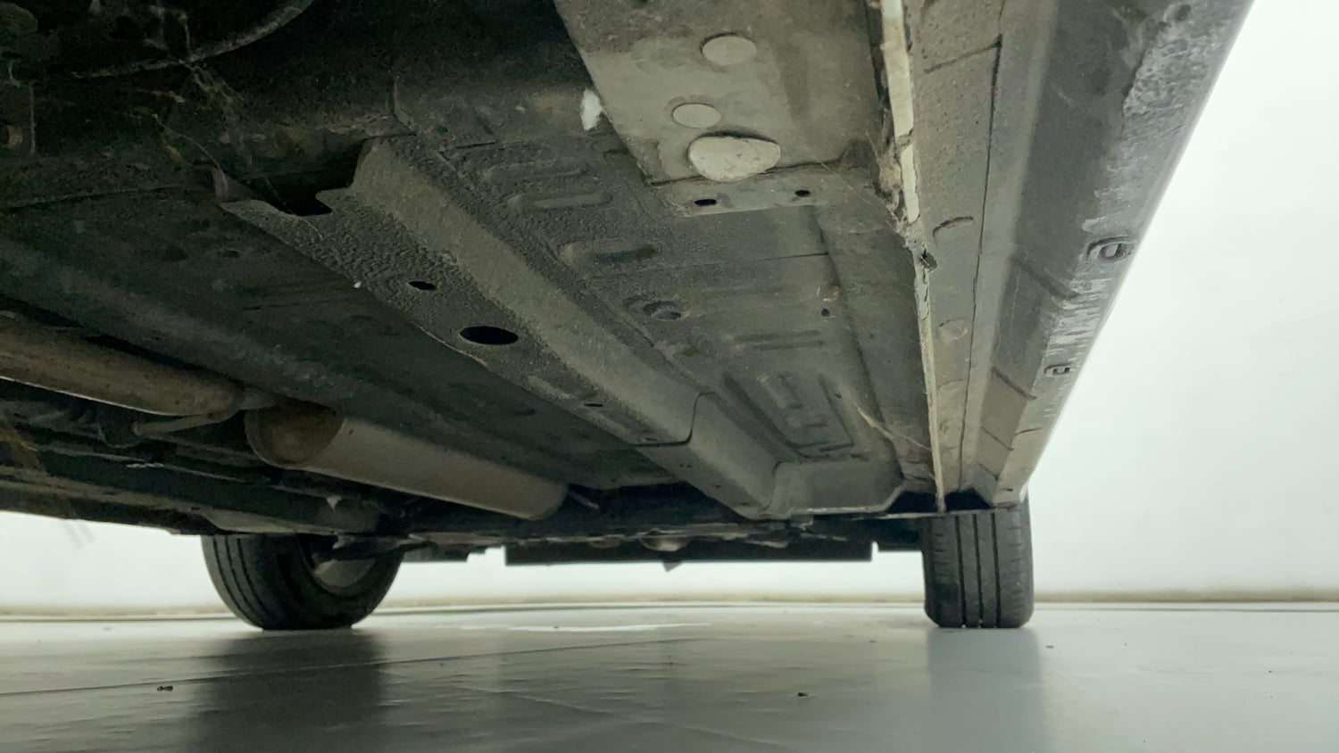 Used 2024 Tata Altroz XZ Plus (S) Dark Edition Petrol Manual extra REAR RIGHT UNDERBODY VIEW