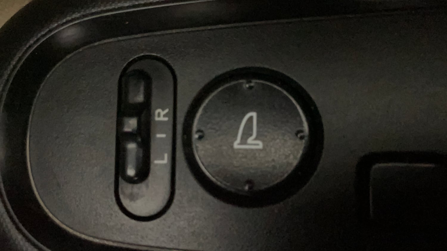 Used 2017 Honda Amaze 1.2 S i-VTEC Petrol Manual top_features Adjustable ORVM