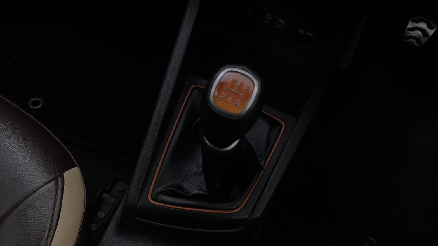 Used 2015 Hyundai i20 Active 1.2 SX Petrol Manual interior GEAR  KNOB VIEW