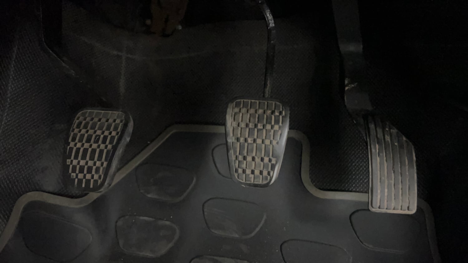 Used 2018 Tata Nexon XE Petrol Manual interior PEDALS VIEW