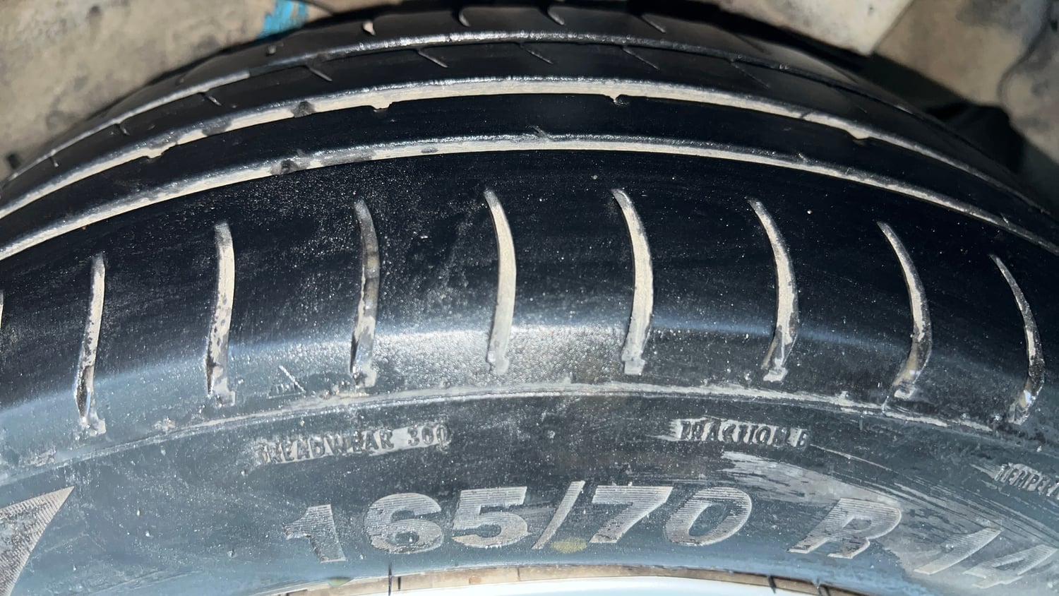Used 2021 Hyundai Aura S 1.2 CNG Cng Manual tyres LEFT REAR TYRE TREAD VIEW