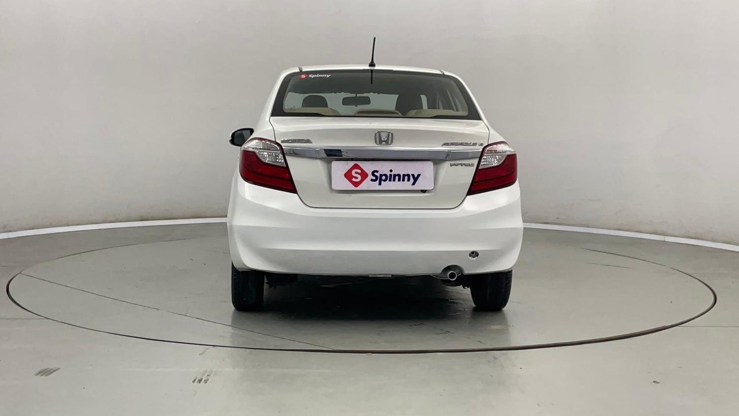 Used 2017 Honda Amaze 1.2 S i-VTEC Petrol Manual exterior BACK VIEW