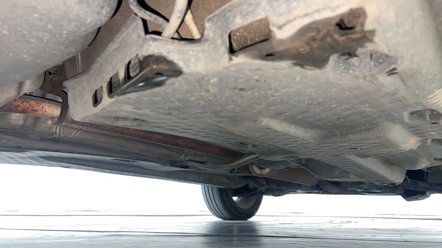 Used 2014 Volkswagen Polo Highline1.2L (P) Petrol Manual extra REAR RIGHT UNDERBODY VIEW