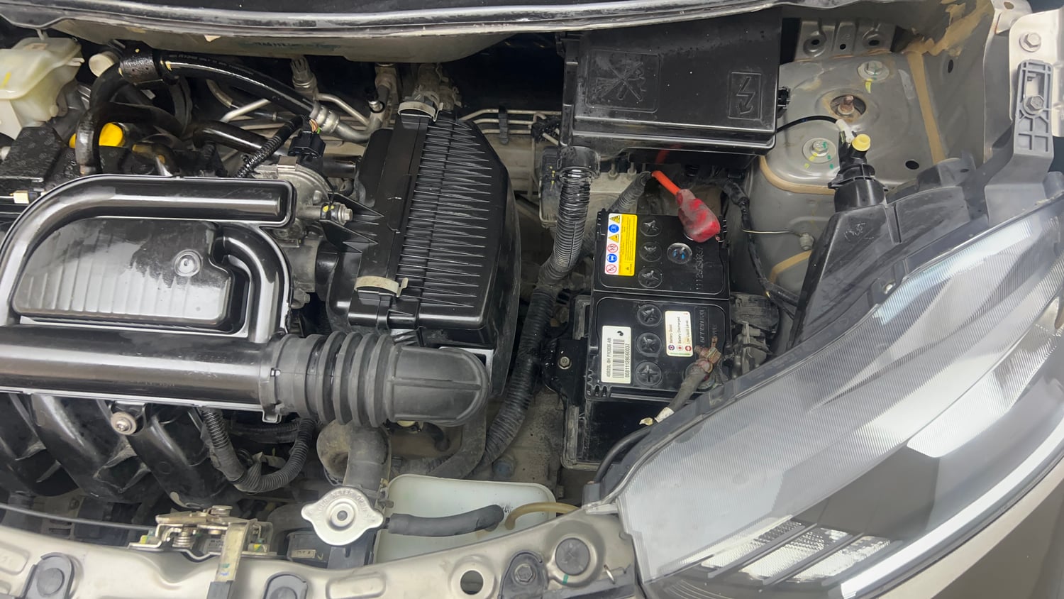 Used 2021 Datsun Redi-GO A Petrol Manual engine ENGINE LEFT SIDE VIEW