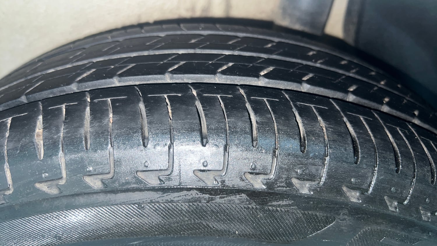 Used 2022 Maruti Suzuki Ignis Sigma 1.2 MT Petrol Manual tyres LEFT REAR TYRE TREAD VIEW