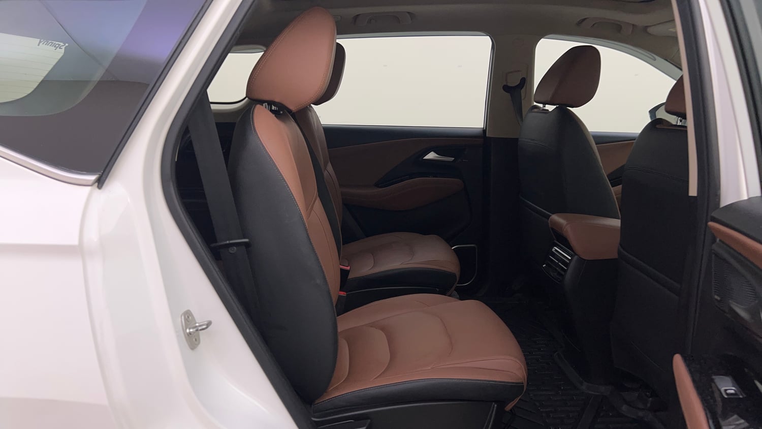 Used 2023 MG Motors Hector Plus Sharp Pro 2.0 Turbo Diesel 6 STR Diesel Manual interior RIGHT SIDE REAR DOOR CABIN VIEW