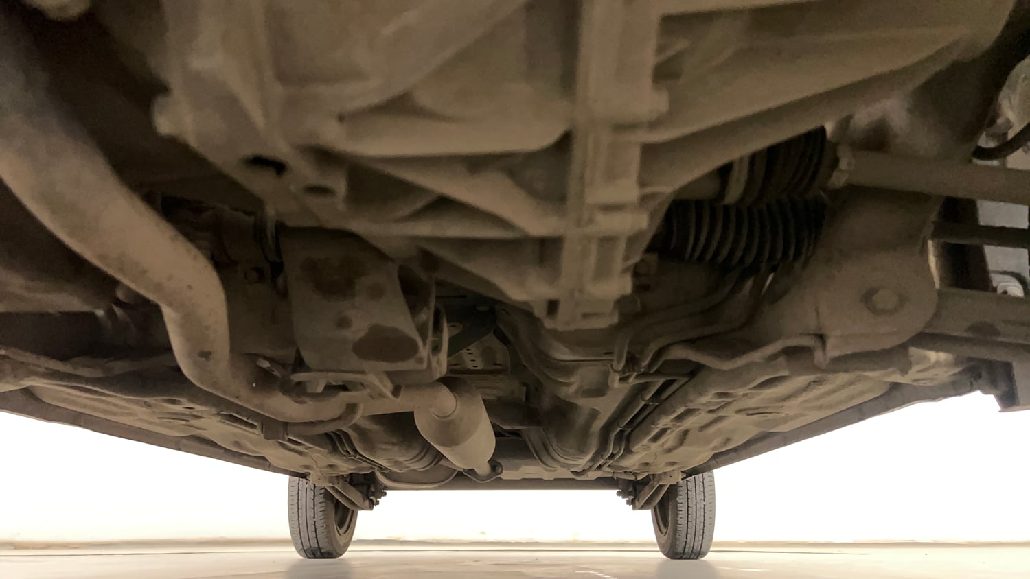 Used 2016 Maruti Suzuki Alto K10 VXi AMT Petrol Automatic extra FRONT LEFT UNDERBODY VIEW