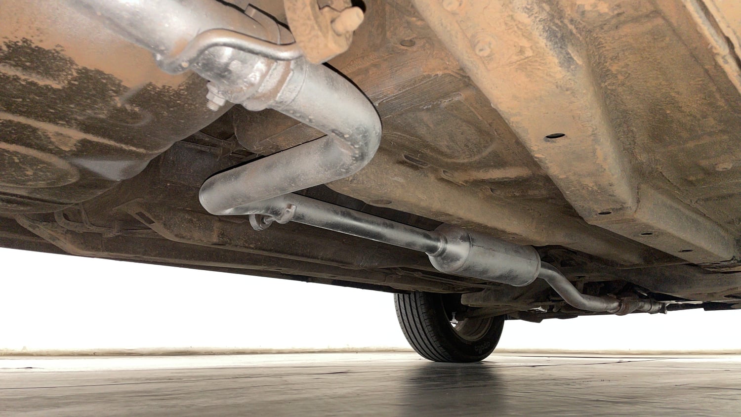 Used 2019 Tata Nexon XZ Plus Petrol Manual extra REAR RIGHT UNDERBODY VIEW