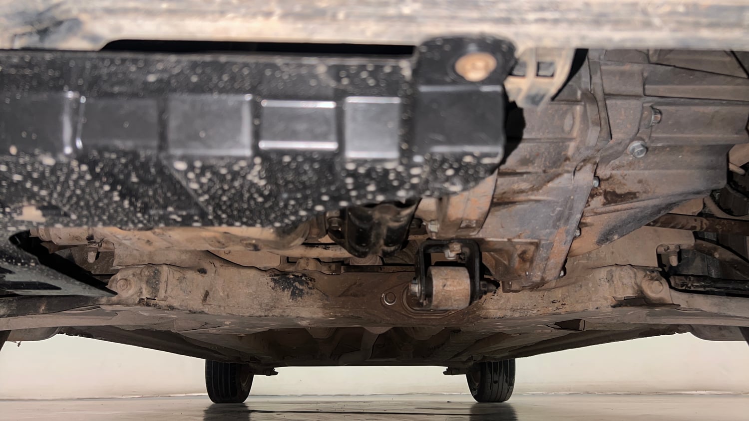 Used 2012 Hyundai i20 Sportz 1.2 Petrol Manual extra FRONT LEFT UNDERBODY VIEW