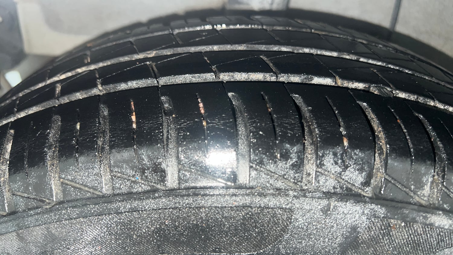 Used 2023 Hyundai Grand i10 Nios Magna 1.2 Kappa VTVT Petrol Manual tyres RIGHT REAR TYRE TREAD VIEW