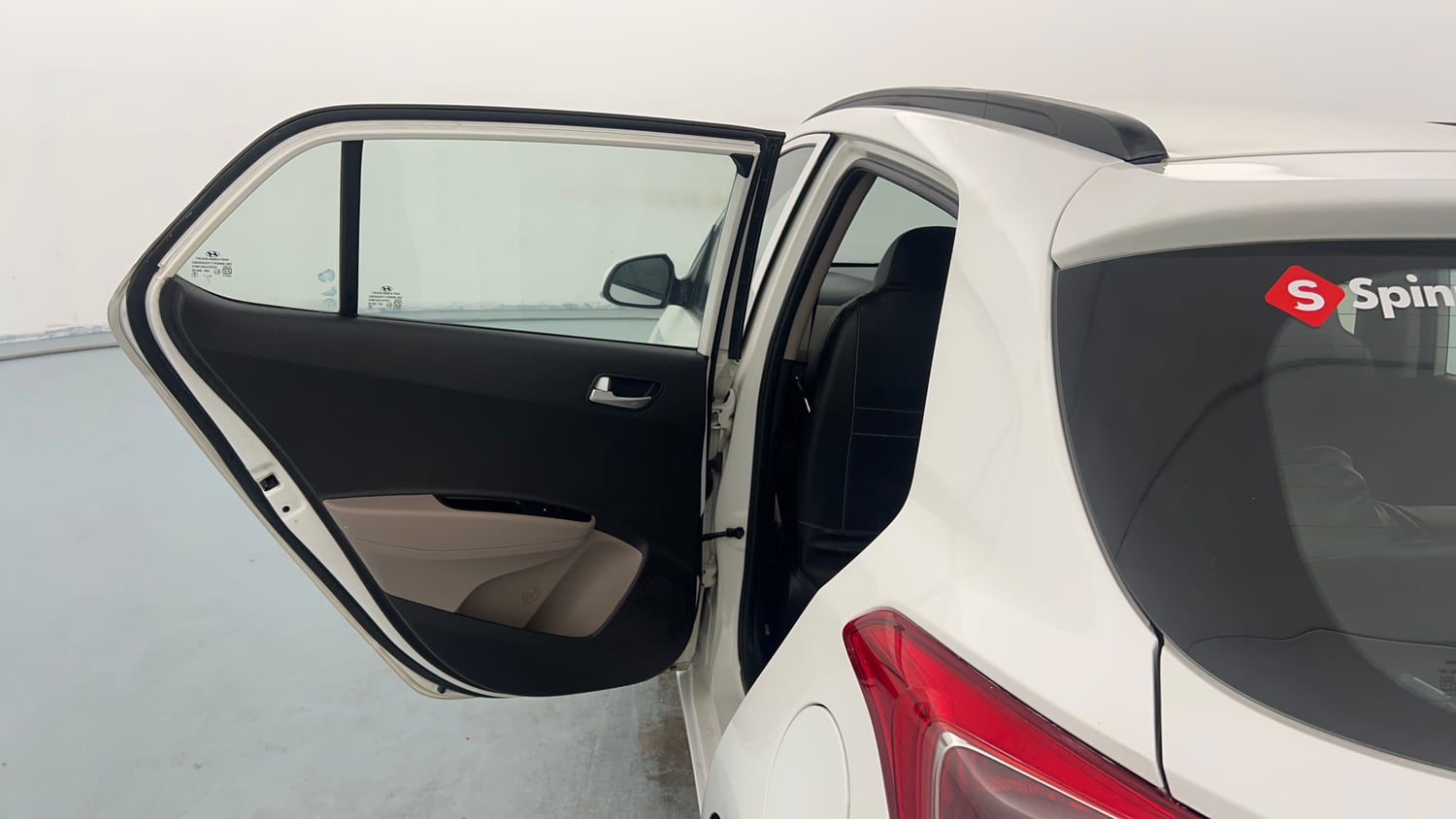 Used 2018 Hyundai Grand i10 Sportz (O) U2 1.2 CRDi Diesel Manual interior LEFT REAR DOOR OPEN VIEW
